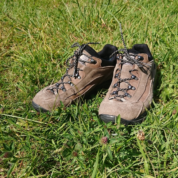 Scarpa Go Up hiking low top boots size 8. - Picture 2 of 8